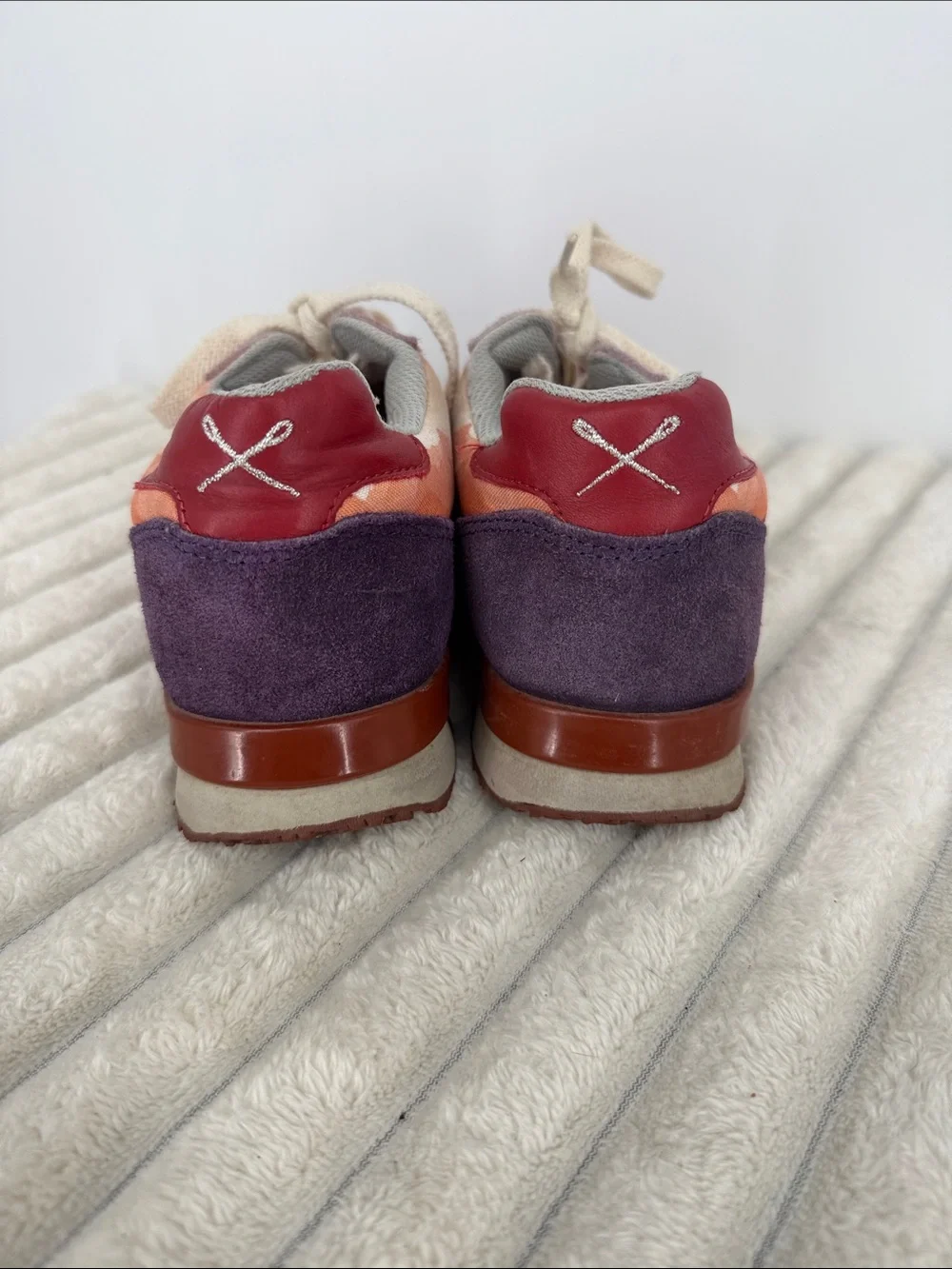 inkkas look sneakers red